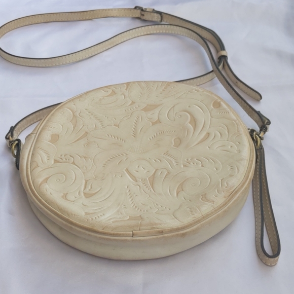 Patricia Nash Canteen Crossbody Leather Purse - Picture 8 of 9